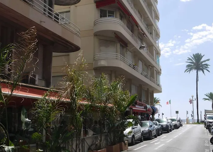 Mediterranee - Un Trois Pieces A Deux Pas De La *