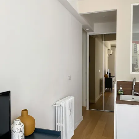 Mediterranee - Un Trois Pieces A Deux Pas De La